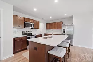 1621 Gutter Br Dr, Charlotte, NC 28216 - Photo 7