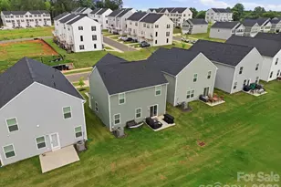 1621 Gutter Br Dr, Charlotte, NC 28216 - Photo 27