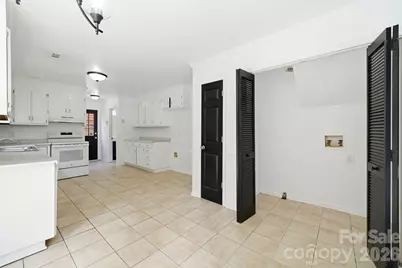 2819 Royal Ridge Lane, Charlotte, NC 28212 - Photo 17