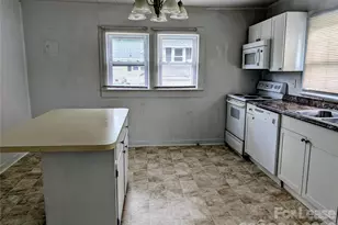 829 Bristol Dr, Statesville, NC 28677 - Photo 9