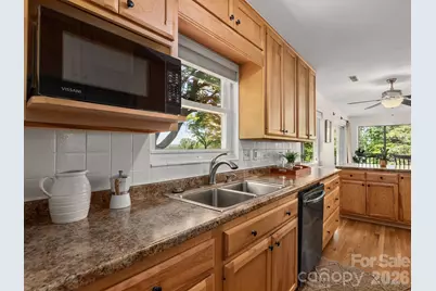 147 W Oakview Road, Asheville, NC 28806 - Photo 13