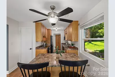 147 W Oakview Road, Asheville, NC 28806 - Photo 11