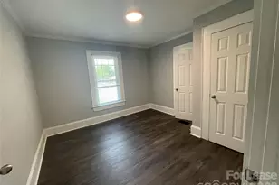 624 Pinoca Rd, Charlotte, NC 28208 - Photo 25
