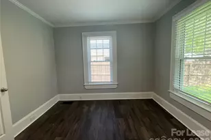 624 Pinoca Rd, Charlotte, NC 28208 - Photo 17