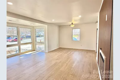 541 E Woodlawn Road, Charlotte, NC 28209 - Photo 3
