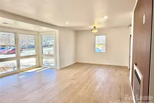 541 E Woodlawn Rd, Charlotte, NC 28209 - Photo 3