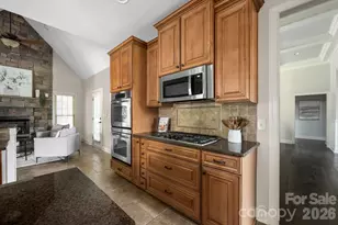 8325 Curico Ln, Charlotte, NC 28227 - Photo 13