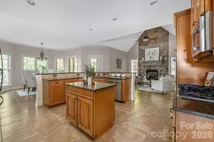 8325 Curico Ln, Charlotte, NC 28227 - Photo 15
