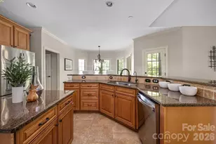 8325 Curico Ln, Charlotte, NC 28227 - Photo 11