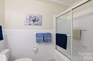 1300 Queens Rd, Charlotte, NC 28207 - Photo 13