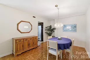 1300 Queens Rd, Charlotte, NC 28207 - Photo 5