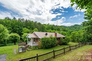 302 Sprinkle Branch Rd, Marshall, NC 28753 - Photo 15