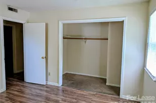 354 Harrill St, Statesville, NC 28677 - Photo 5