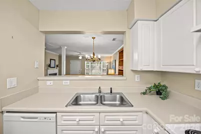 4259 Melrose Club Drive, Matthews, NC 28105 - Photo 9