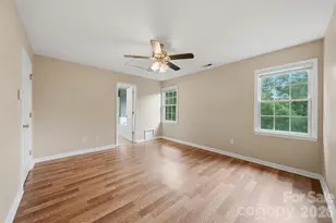 1737 9th St Pl SE, Hickory, NC 28602 - Photo 15