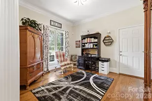 1705 29th Ave Pl NE, Hickory, NC 28601 - Photo 9