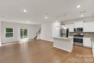 260 Abington St, Matthews, NC 28104 - Photo 3