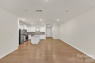 260 Abington St, Matthews, NC 28104 - Photo 5