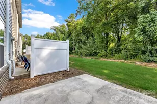 260 Abington St, Matthews, NC 28104 - Photo 23