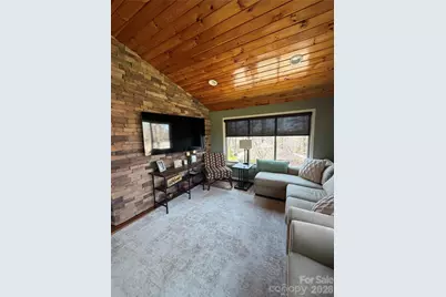 236 Robinwood Circle NE, Lenoir, NC 28645 - Photo 19