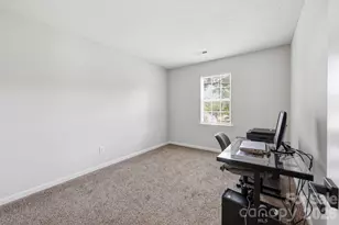6912 Alanbrook Rd, Charlotte, NC 28215 - Photo 11