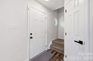 6912 Alanbrook Rd, Charlotte, NC 28215 - Photo 9