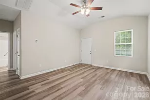 635 Johns Ln, Gastonia, NC 28052 - Photo 5