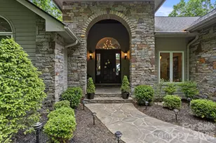 209 Pineholt Ln, Flat Rock, NC 28731 - Photo 3