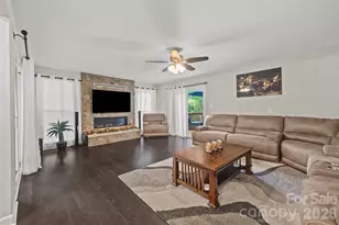 13 Bald Eagle Rd, Lake Wylie, SC 29710 - Photo 11