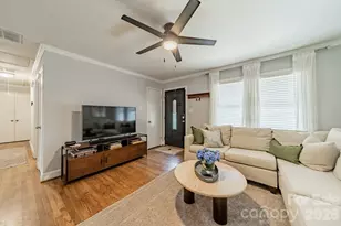 3723 Litchfield Rd, Charlotte, NC 28211 - Photo 15