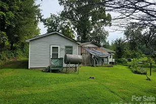 9110 Wilson Rd, Hildebran, NC 28637 - Photo 13