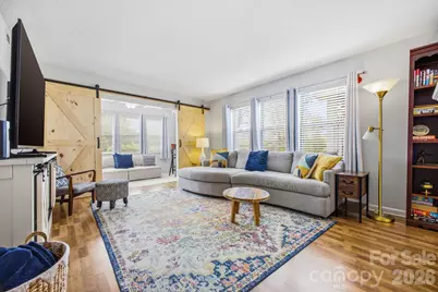 2305 Abbey Circle, Asheville, NC 28805 - Photo 3