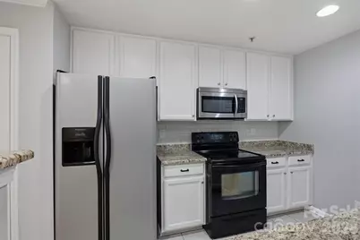 3921 Picasso Court, Charlotte, NC 28205 - Photo 9