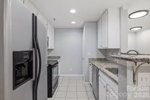 3921 Picasso Court, Charlotte, NC 28205 - Photo 9