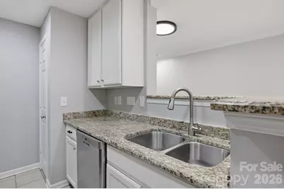 3921 Picasso Court, Charlotte, NC 28205 - Photo 11