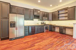 201 Skytop Farm Ln, Hendersonville, NC 28791 - Photo 25