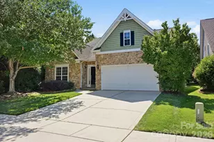 4405 Squirrel Trail Ln, Charlotte, NC 28269 - Photo 1