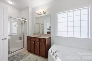 4405 Squirrel Trail Ln, Charlotte, NC 28269 - Photo 25