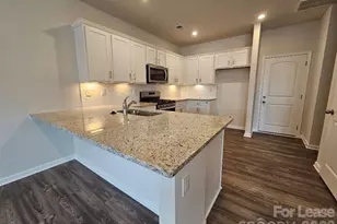 5416 Kinsbridge Dr, Charlotte, NC 28227 - Photo 7