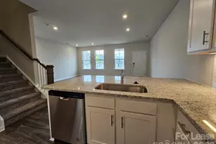 5416 Kinsbridge Dr, Charlotte, NC 28227 - Photo 3