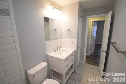 924 Edgegreen Drive, Charlotte, NC 28217 - Photo 11