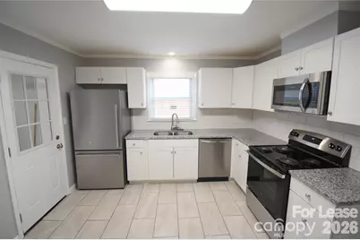 924 Edgegreen Drive, Charlotte, NC 28217 - Photo 3