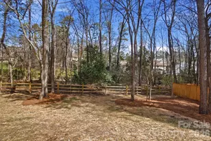 7711 Taymouth Ln, Charlotte, NC 28269 - Photo 39