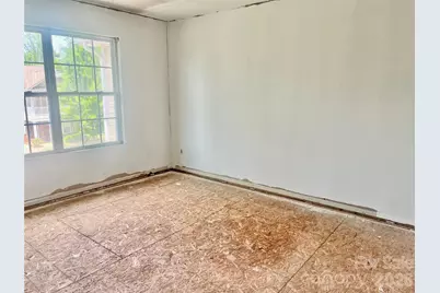 1821 Swan Drive, Charlotte, NC 28216 - Photo 13