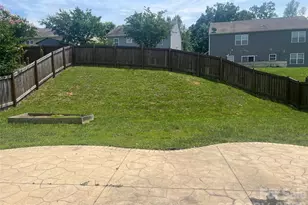 1821 Swan Dr, Charlotte, NC 28216 - Photo 3