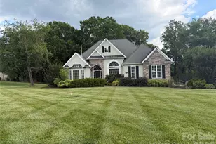 131 S Gibbs Rd, Mooresville, NC 28117 - Photo 1