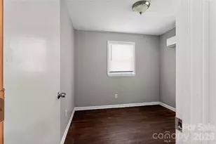 9 Delores St, Greenville, SC 29605 - Photo 11