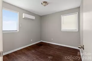 9 Delores St, Greenville, SC 29605 - Photo 25