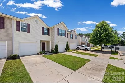 9612 Brackenview Court, Charlotte, NC 28214 - Photo 3