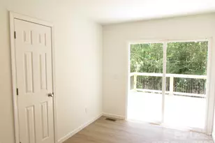 111 Dorchester Ln, Troutman, NC 28166 - Photo 5